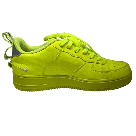 Nike Air Force 1 Low ‘07 LV8 GS Utility - Picture 3 of 12